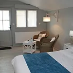 Le Clos Du Miroir Couette-café