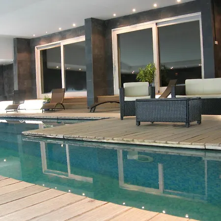 Le Clos Du Miroir Frühstückspension Courset