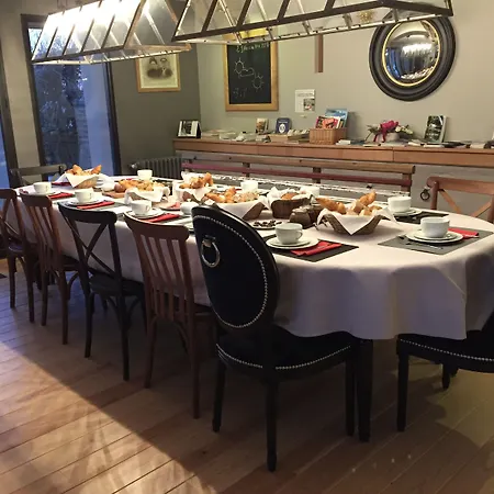 Le Clos Du Miroir ベッド・アンド・ブレックファスト