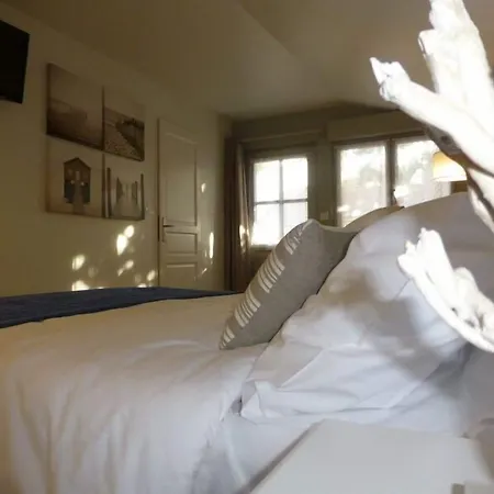Bed & Breakfast Le Clos Du Miroir Courset
