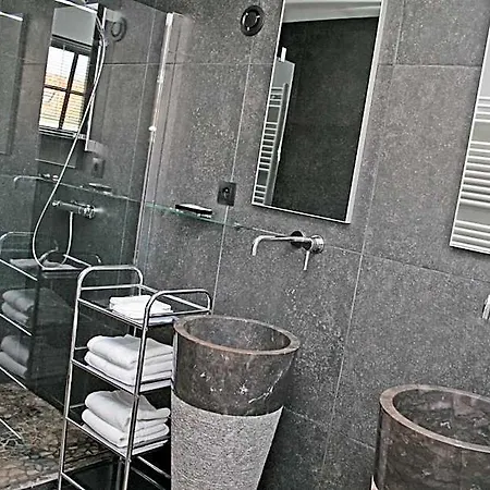 Bed & Breakfast Le Clos Du Miroir 3*