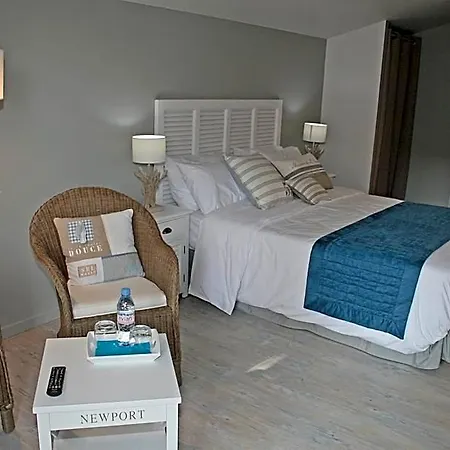 Le Clos Du Miroir 3*
