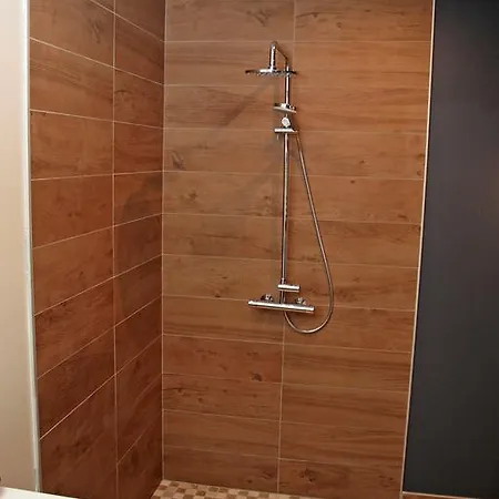 Le Clos Du Miroir Frühstückspension 3*