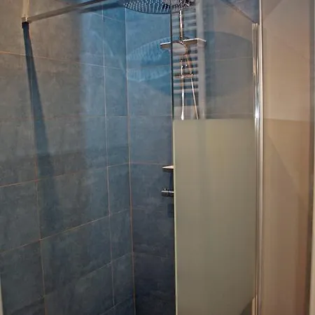 Le Clos Du Miroir Frühstückspension Courset