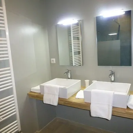 ベッド・アンド・ブレックファスト Le Clos Du Miroir