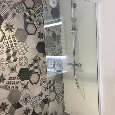 Le Clos Du Miroir 3*