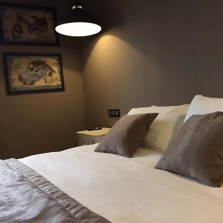 Oda ve Kahvaltı Le Clos Du Miroir Courset