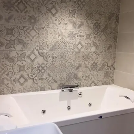 Le Clos Du Miroir Courset