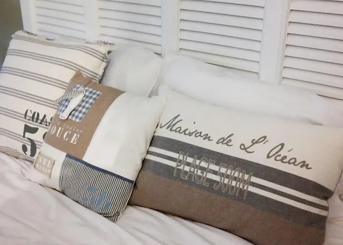 Couette-café Le Clos Du Miroir 3*