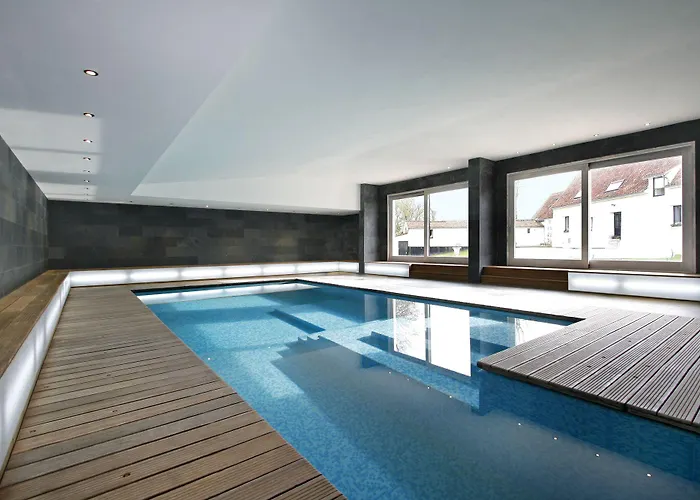 Couette-café Le Clos Du Miroir 3*