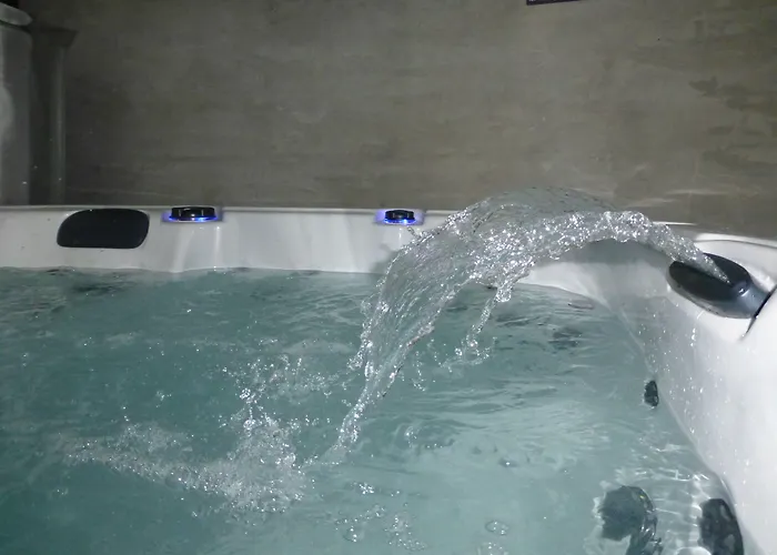 Le Clos Du Miroir 3*