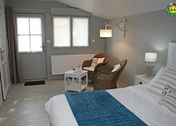 Le Clos Du Miroir Couette-café