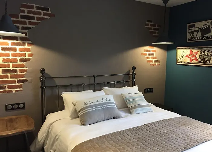 Le Clos Du Miroir Couette-café