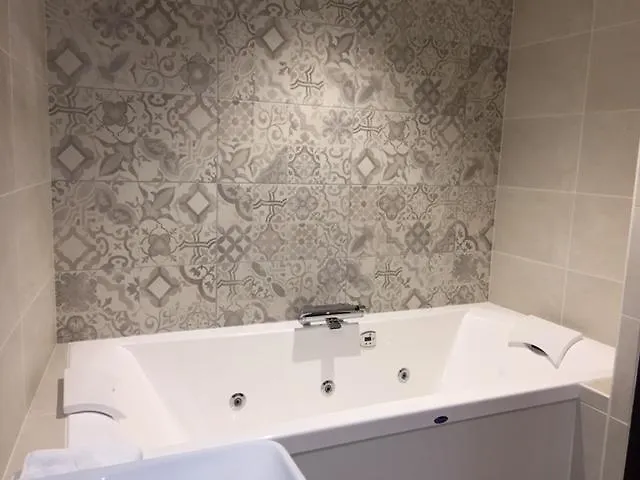 Le Clos Du Miroir Courset